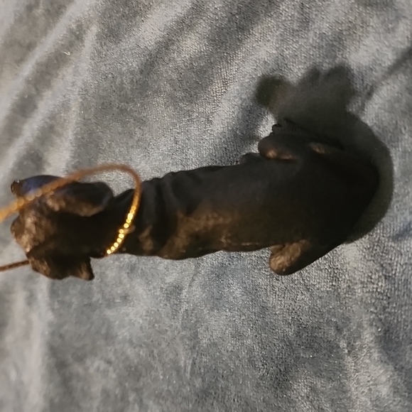 Collector's Series Black Labrador Ornament - Picture 3 of 6